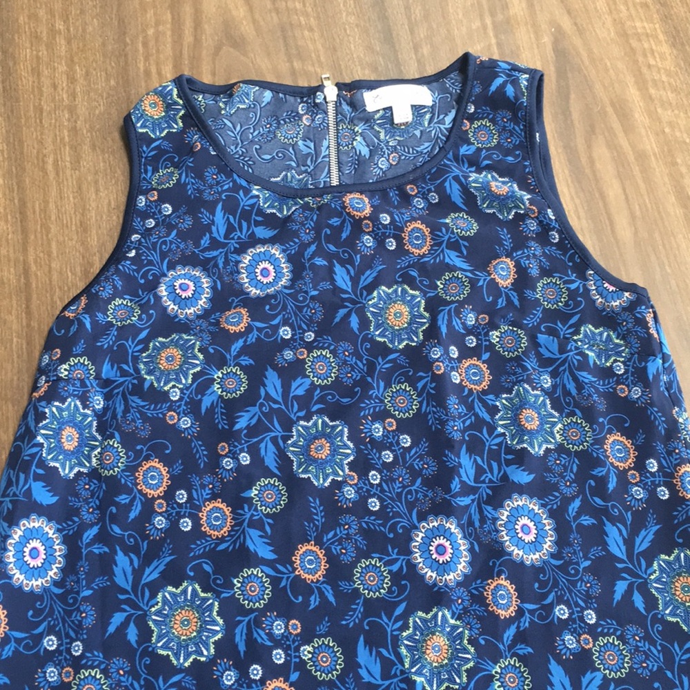 Sundress - Picture 2 of 8